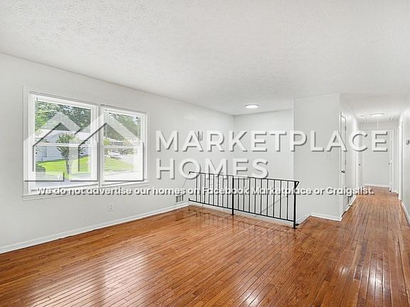 4th image of 6498 Menlo Way