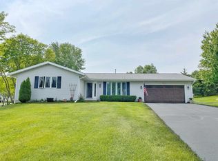 2 Taunton Cir, Madison, WI 53719