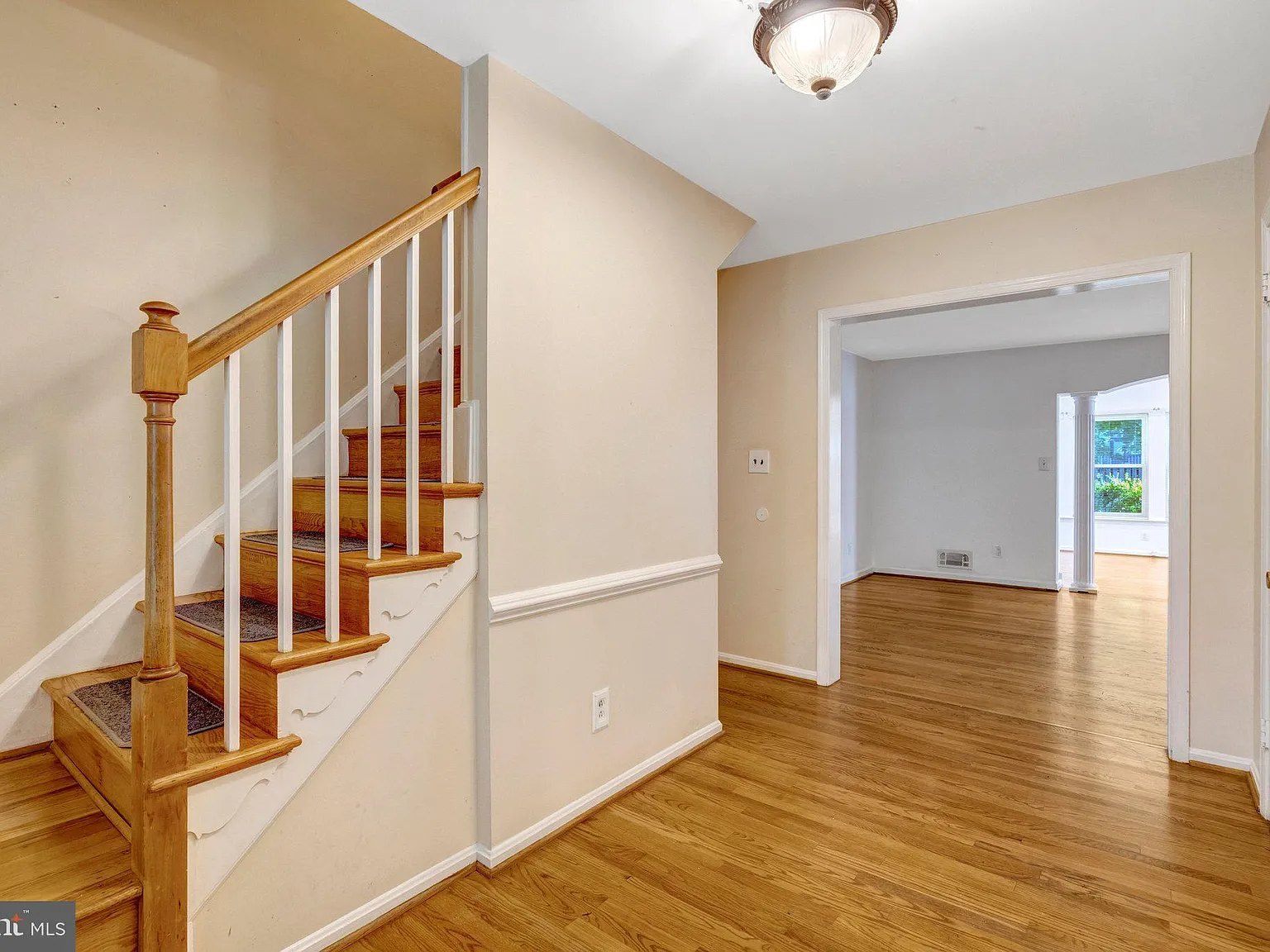 4 bed, 4.0 bath, 2889 sqft, $3,950 — Photo 4