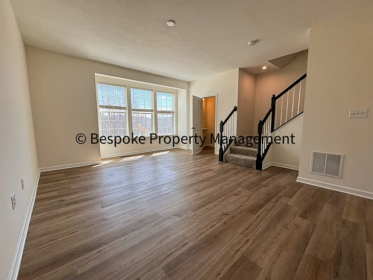 56 Dover Ct — Photo 11