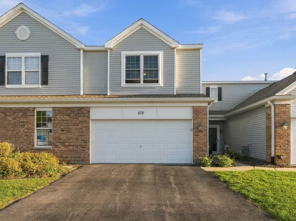 570 Springbrook Trl N, Oswego, IL 60543