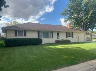 812 S 9th St, Albion, NE 68620