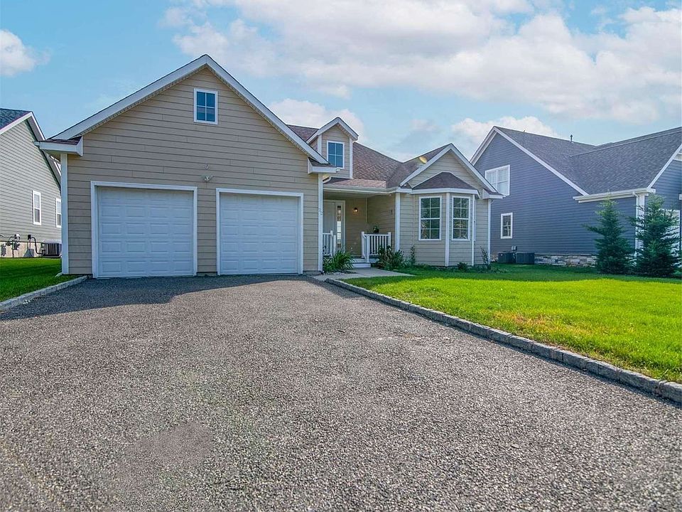 22 Tyler Drive, Riverhead, NY 11901 Zillow