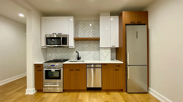 Rented by Compass | media 9