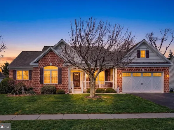 153 Stafford Dr, Hanover, PA 17331