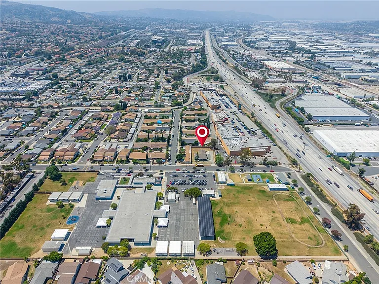 1345 S Jellick Ave — Photo 49