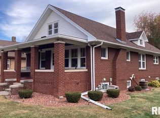 149 Olive St, Galesburg, IL 61401