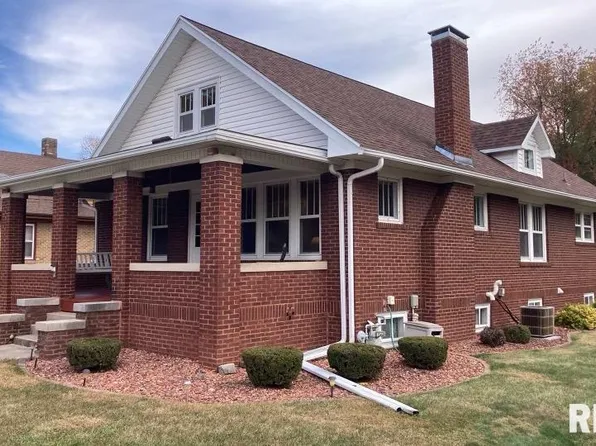 149 Olive St, Galesburg, IL 61401