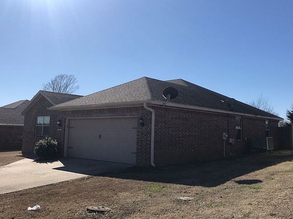 3rd image of 4418 Ferns Valley Loop