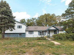 18760 Burlington Rd, Crocker, MO 65452