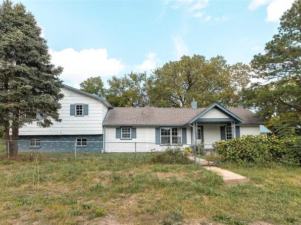 18760 Burlington Rd, Crocker, MO 65452