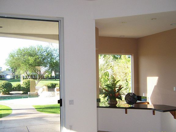 Great Room w/wet bar