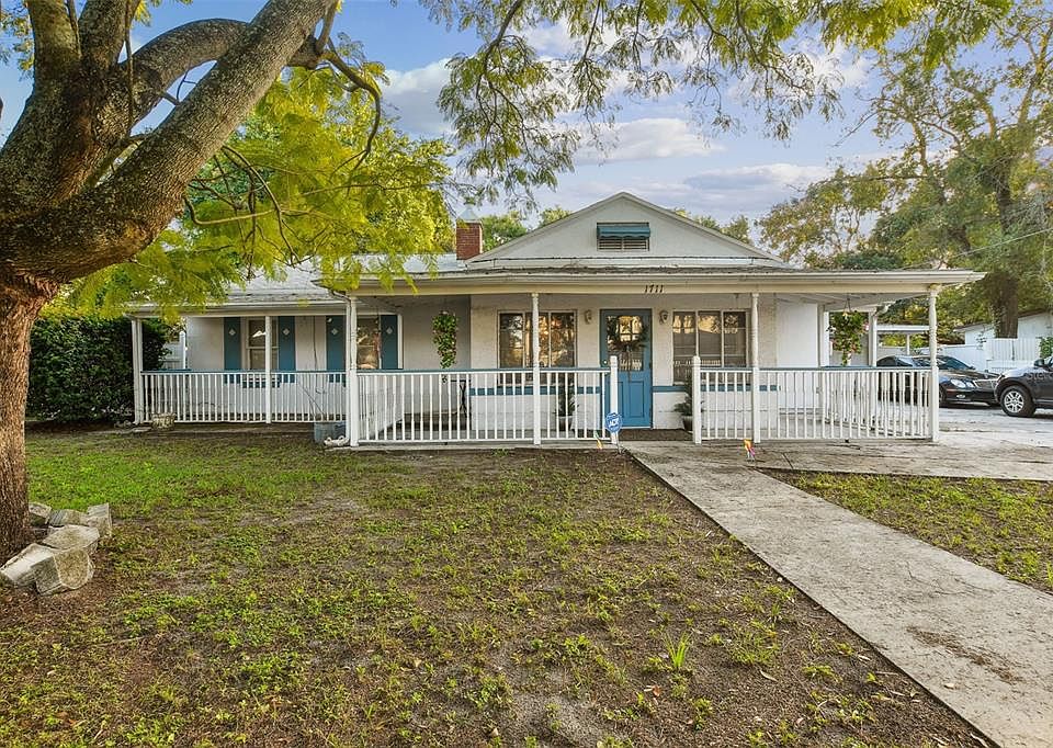 1st image of 1711 E GIDDENS AVENUE