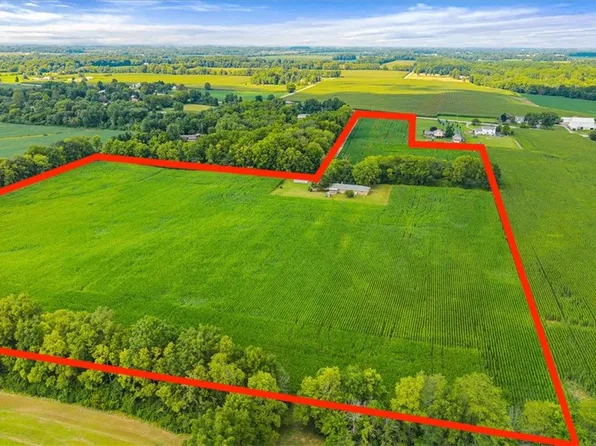 11855 Troy Rd, New Carlisle, OH 45344