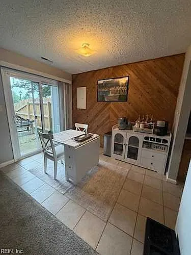 3 bed, 2.5 bath, 1480 sqft, $2,395 — Photo 4