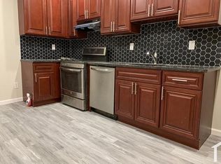 1525 W Cayuga St, Philadelphia, PA 19140