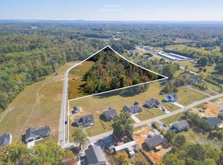 4 Johnson Chapel Rd, Sparta, TN 38583