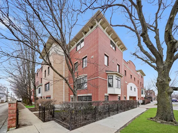 1192 Clarence Ave Unit 1, Oak Park, IL 60304