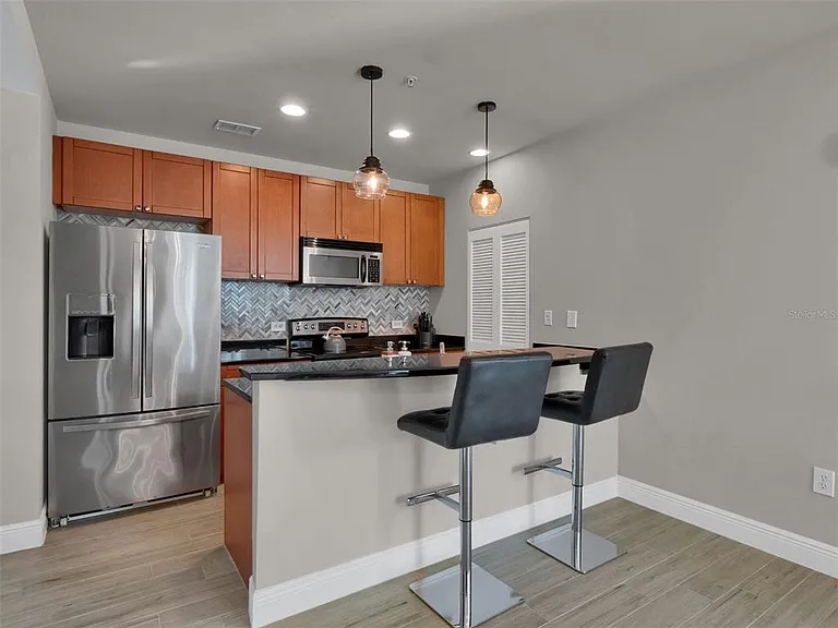 525 E Jackson St #508 — Photo 23