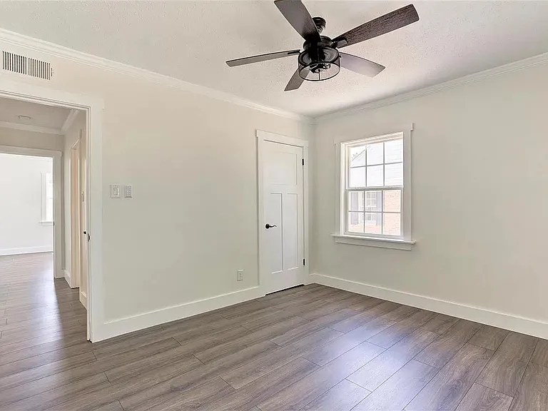 2144 Alameda Ave — Photo 19