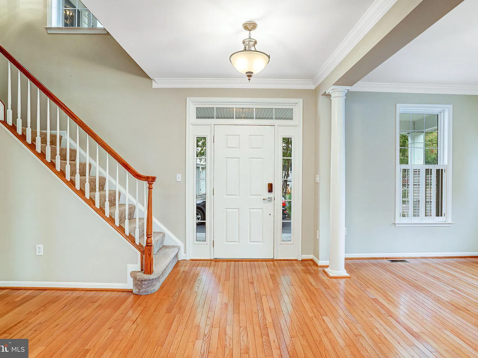 4 bed, 2.5 bath, 3232 sqft, $5,000 — Photo 4