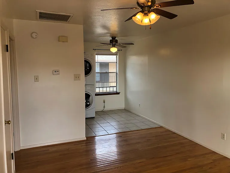 1601 Lake Ave — Photo 14