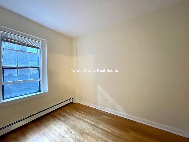28 Phillips St #1F — Photo 10