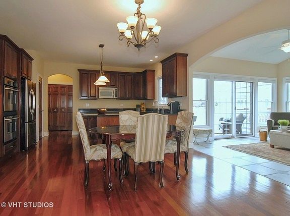 2nd image of 12923 S Timber Wood Cir