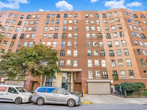 711 W Gordon Ter APT 813, Chicago, IL 60613