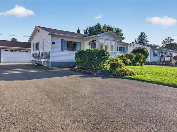 22 Ashburn Ave, Riverview, NB E1B 3C7