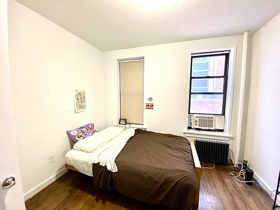 4th image of 239 E 58th St APT 4H