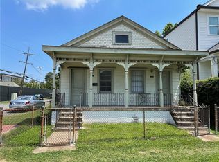 5335 Laurel St, New Orleans, LA 70115
