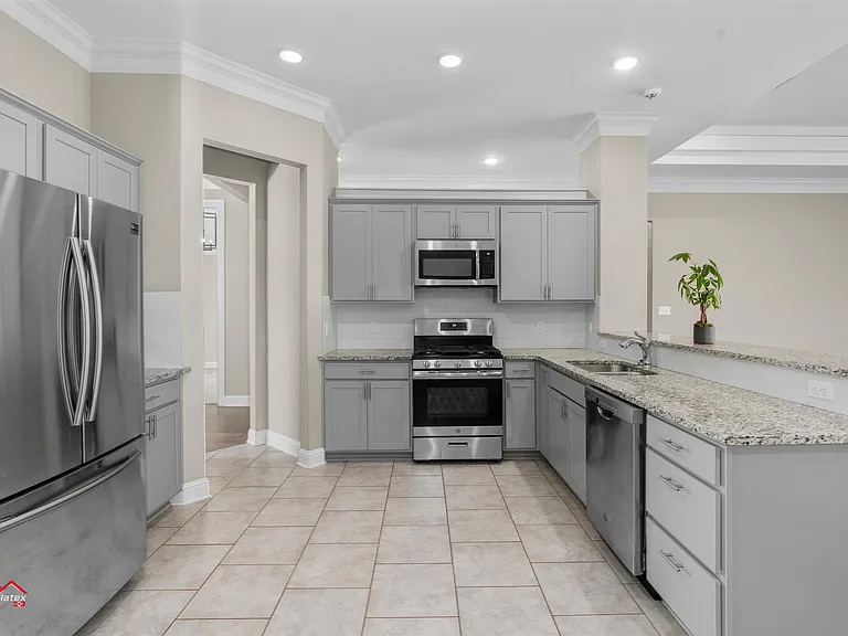 608 Labarre Ln — Photo 8