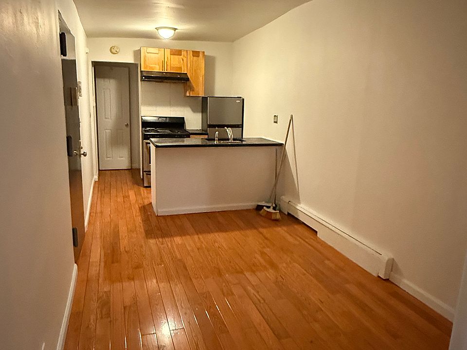 1st image of 74 Manhattan Ave #3F