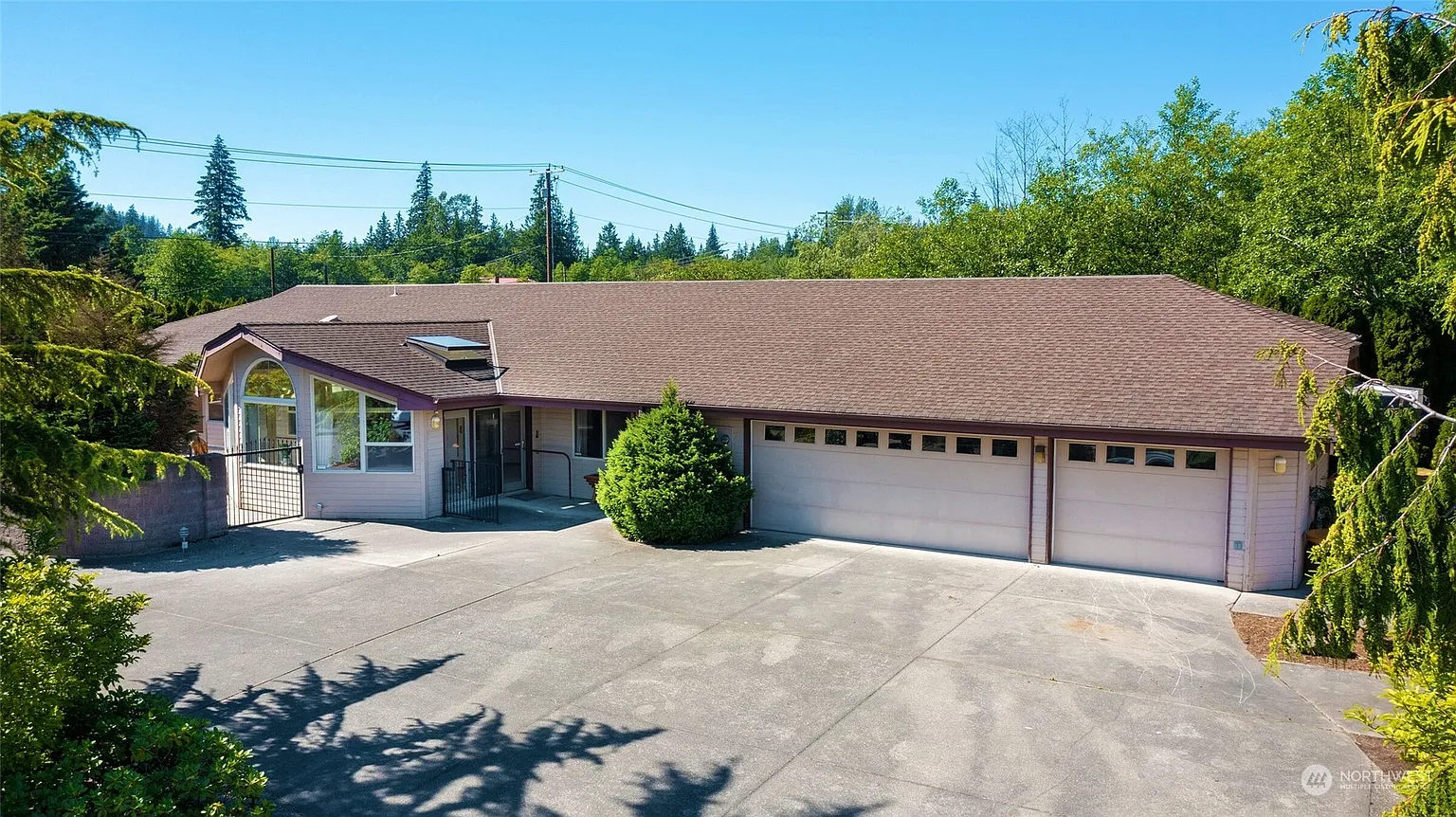 904 Alderwood Lane photo 1