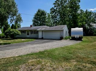 320 Whippoorwill Ct, Middleville, MI 49333