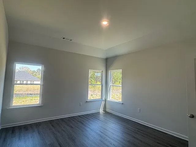 120 Monroe Ct — Photo 6