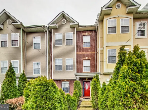 5017 Astor Pl SE, Washington, DC 20019