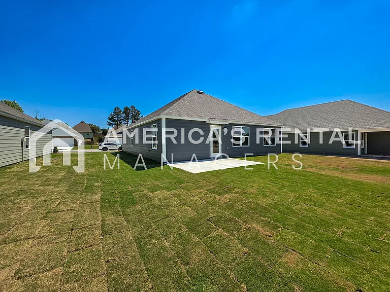 324 Oakmont Cir — Photo 44