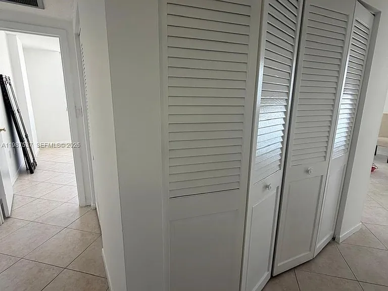 300 Bayview Dr #915 — Photo 11