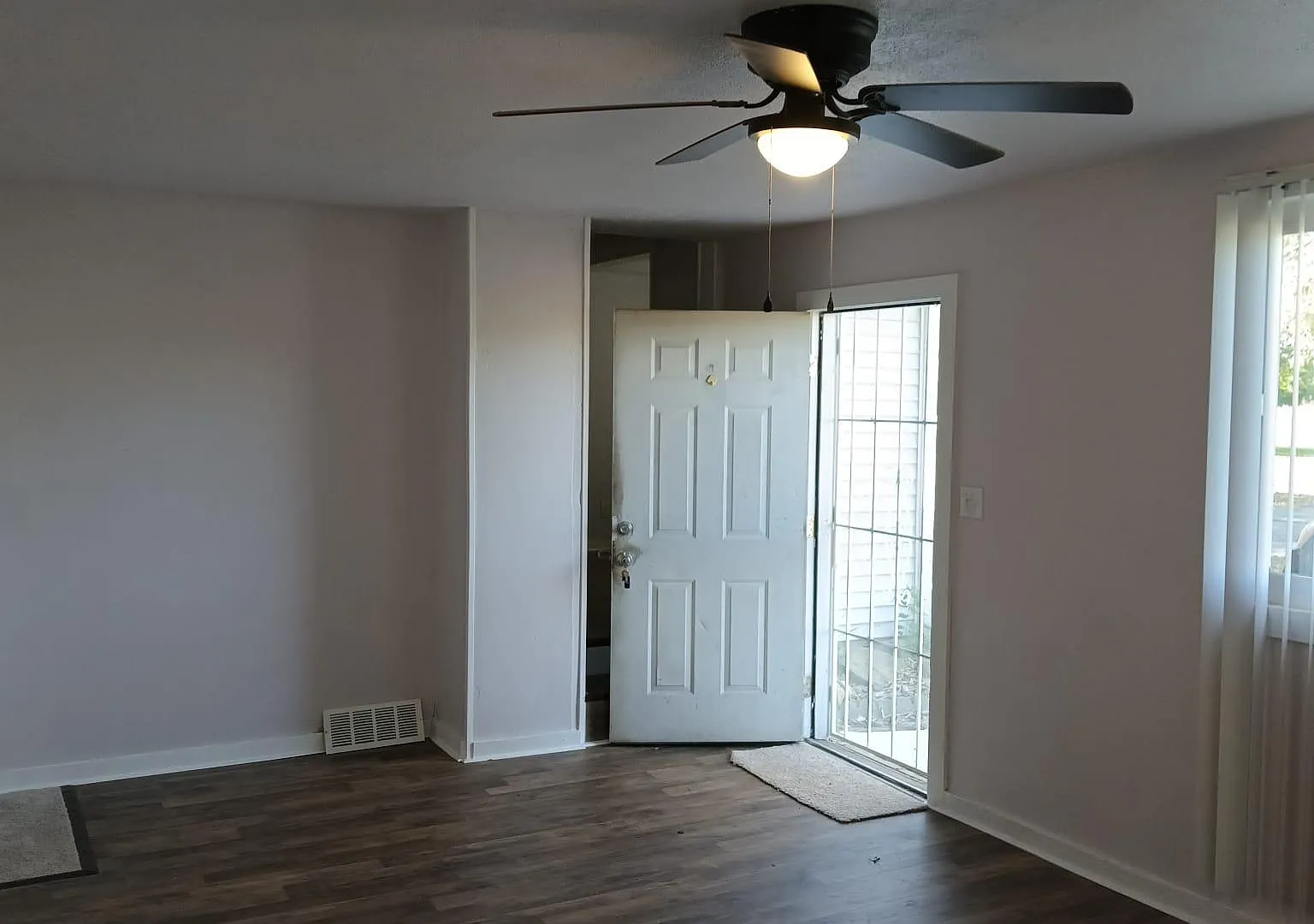 2 bed, 1476 sqft, $1,245 — Photo 4