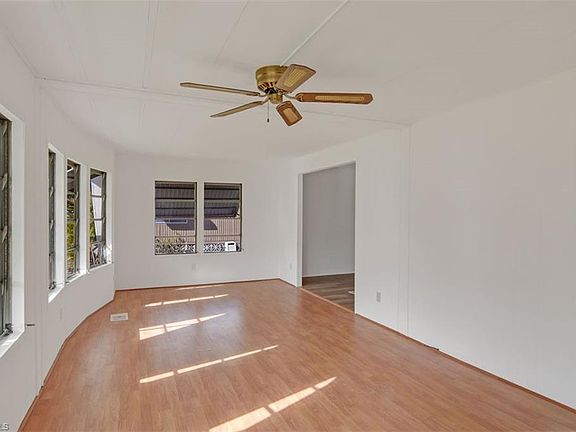 4th image of 774 Knotty Pine Cir