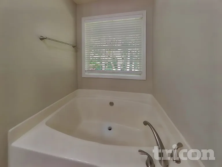 113 Danville Trl — Photo 8