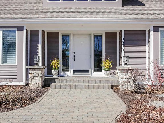 3rd image of 1779 Watermark Dr SE