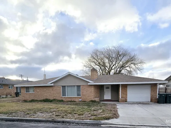 111 N 4th St W, Paul, ID 83347