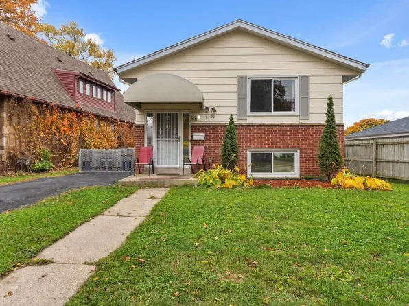 7329 West Thurston AVENUE, Milwaukee, WI 53218