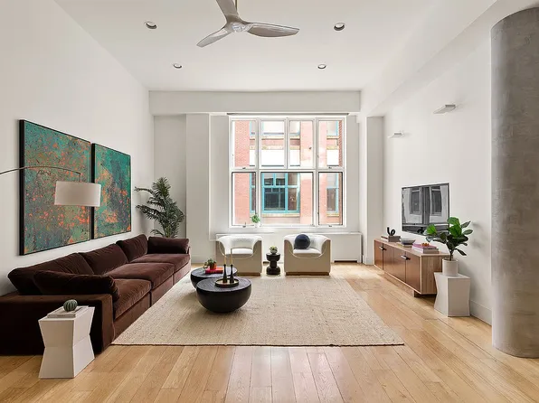 125 E 12th St APT 1E, New York, NY 10003