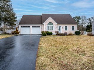 14 Bailey Dr, East Falmouth, MA 02536