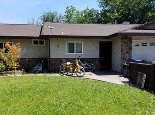 17 Comstock Rd, Chico, CA 95928