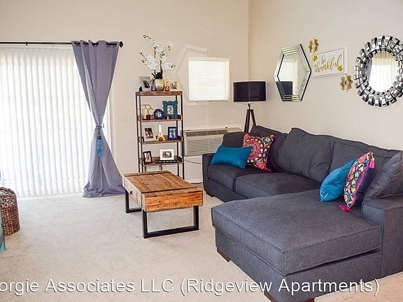 4th image of 212 W North St #11040764